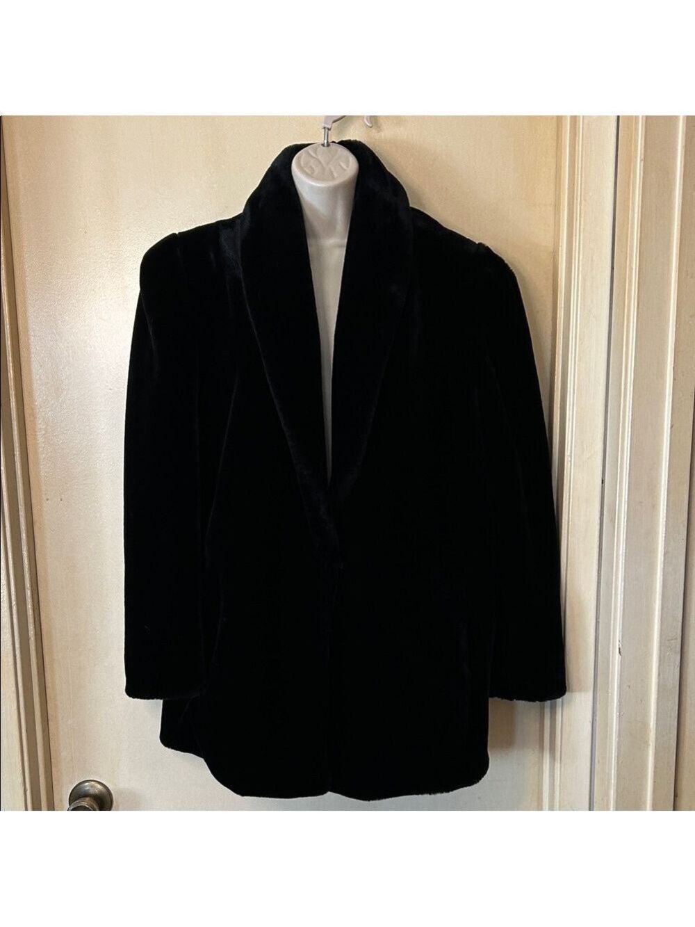 Sajon Vintage Plush Black Teddy Coat with Elegant Shawl Collar size M - Picture 1 of 10